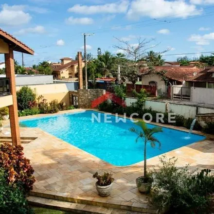 Buy this 7 bed house on Rua Luiz Mainardi in Cidade Santa Júlia, Itanhaem - SP