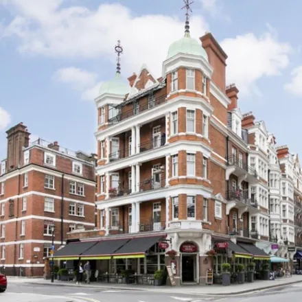 Rent this 4 bed apartment on Duke Street Mansions in 54-76 Duke Street, London