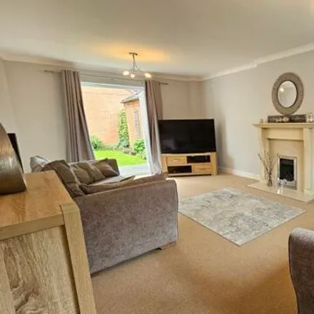 Image 3 - Turnberry Close, Greylees, NG34 8GW, United Kingdom - House for sale