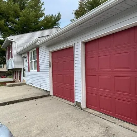 Rent this 3 bed house on 6307 Thrasher Loop in Pinhook, Blendon Township