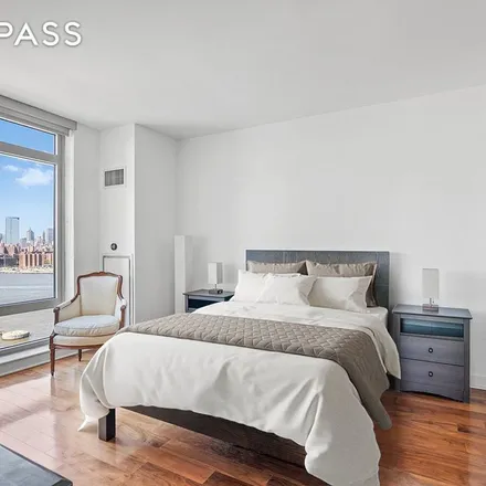 Image 4 - Two Northside Piers, 2 North 5th Street, New York, NY 11249, USA - Apartment for rent