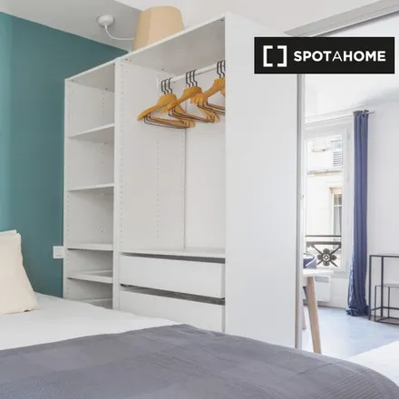 Image 9 - 5 Rue du Pont de Lodi, 75006 Paris, France - Apartment for rent