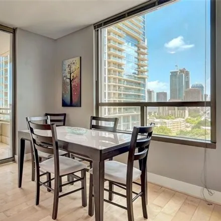Image 8 - Spring, 300 Bowie Street, Austin, TX 78703, USA - Condo for sale