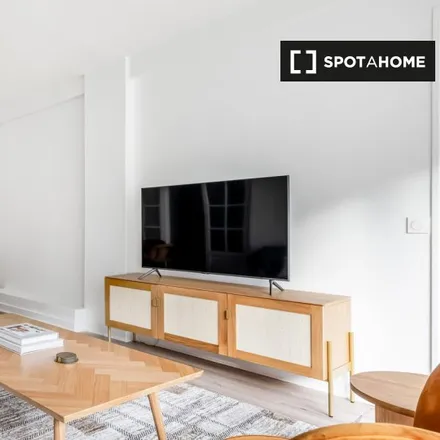 Rent this 3 bed apartment on 55 Boulevard Murat in 75016 Paris, France