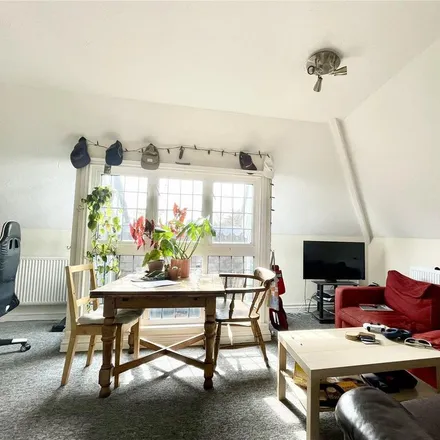 Image 7 - 11 Browning Avenue, Bournemouth, Christchurch and Poole, BH5 1NN, United Kingdom - Apartment for rent