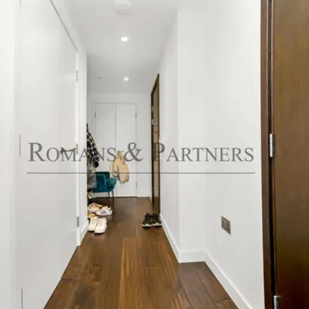 Image 9 - Rosemary, 85 Royal Mint Street, London, E1 8ZU, United Kingdom - Apartment for sale