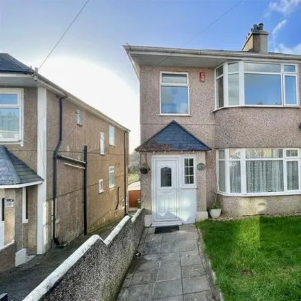 Buy this 3 bed duplex on Efford Crescent in Plymouth, PL3 6NJ