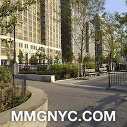 Image 7 - 185 Freedom Place, New York, NY 10069, USA - Apartment for rent