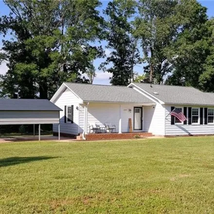 Buy this 2 bed house on 229 Timberview Drive in Davidson County, NC 27292