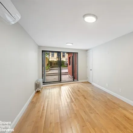 Image 5 - 521 DECATUR STREET in Bedford Stuyvesant - House for sale