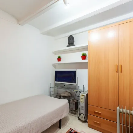 Rent this 2 bed room on Carrer de València in 329, 08009 Barcelona