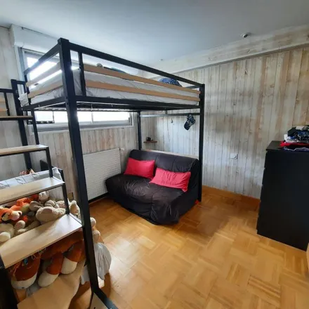 Image 7 - 74 Rue Professeurs Alphonse et Abel Pellé, 35700 Rennes, France - Apartment for rent
