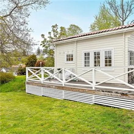 Rent this 1 bed apartment on Regnbågsvägen in 146 50 Flemingsberg, Sweden