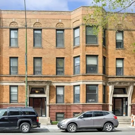 Buy this 2 bed condo on 722-728 West Addison Street in Chicago, IL 60657