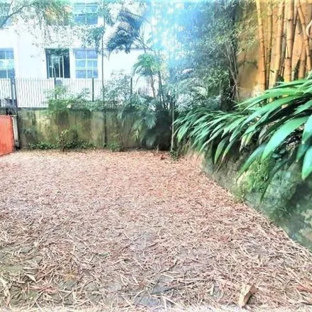 Rent this 2 bed house on Rua Alagoas 595 in Consolação, São Paulo - SP