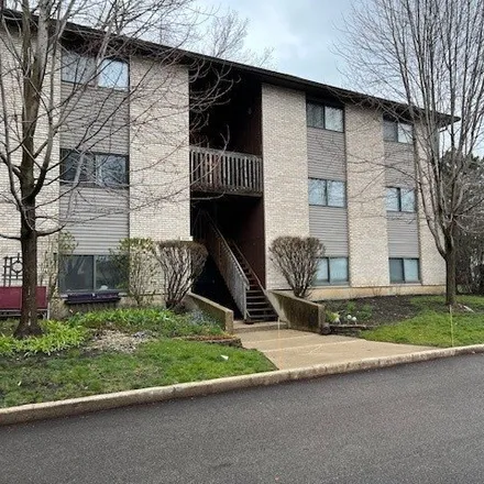 Rent this 2 bed condo on unnamed road in Elgin, IL 60123
