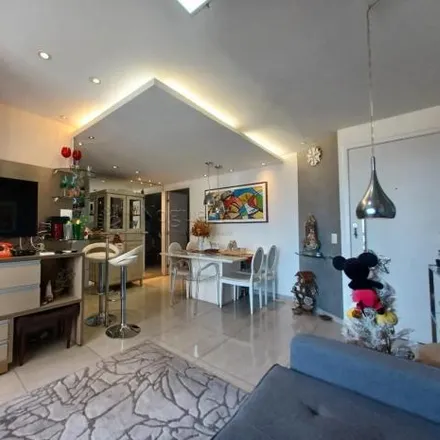 Buy this 3 bed apartment on Rua Evaristo da Veiga 167 in Casa Amarela, Recife - PE