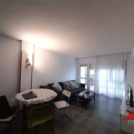 Image 8 - Ocumare, Avenida de la Libertad, 39770 Laredo, Spain - Apartment for rent