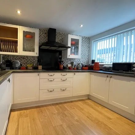 Image 3 - 7 Hellebore Close, Bulwell, NG5 9RP, United Kingdom - Townhouse for rent