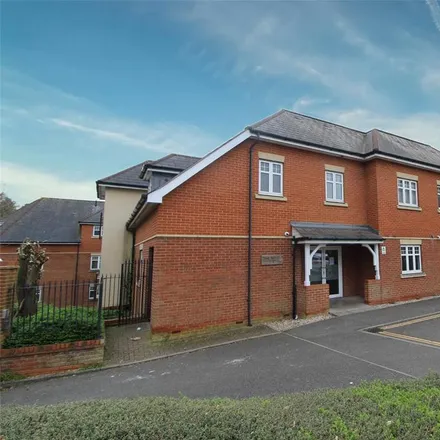 Rent this 2 bed apartment on Eastfield Road in Warley, CM14 4HB