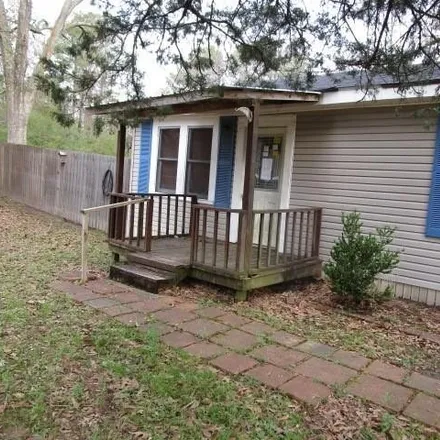 Buy this 2 bed house on 1524 Edwards Rd in Pineville, Louisiana