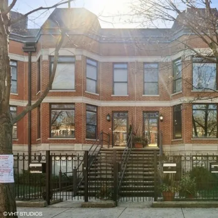 Buy this 5 bed house on 1549 West Jackson Boulevard in Chicago, IL 60688