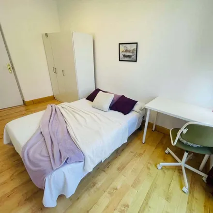 Rent this 11 bed room on Calle de Ferraz in 80, 28008 Madrid
