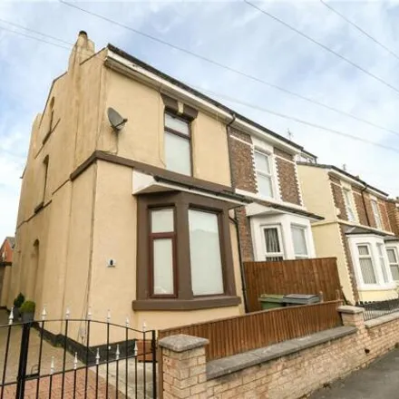 Buy this 4 bed duplex on Princess Road in Wallasey, CH45 5EP