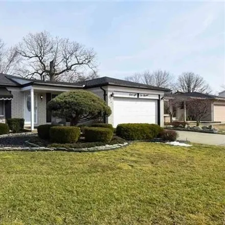 Image 1 - 48212 Walden Road, Macomb Township, MI 48044, USA - House for rent