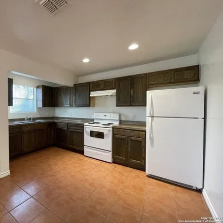 Image 6 - 1723 Quintana Road, San Antonio, TX 78211, USA - House for rent