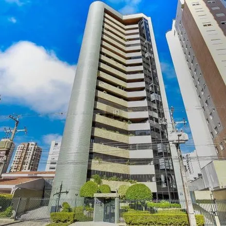 Buy this studio apartment on Rua Chichorro Júnior 244 in Cabral, Curitiba - PR