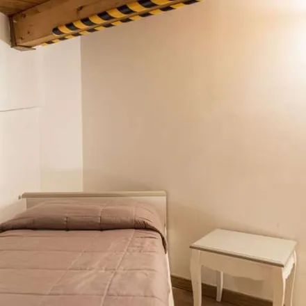 Image 3 - Via dei Reti, 00161 Rome RM, Italy - Apartment for rent