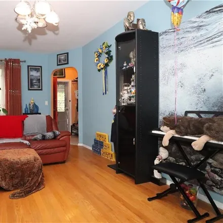 Image 7 - 2333 East 27th Street, New York, NY 11229, USA - Townhouse for sale