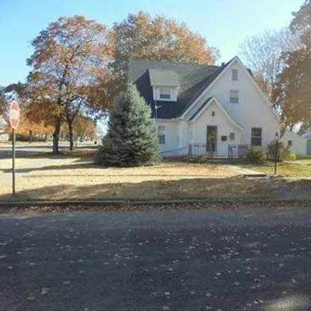 Buy this 4 bed house on 1262 Madison Street in Fredonia, KS 66736