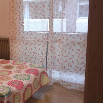 Rent this 6 bed room on Madrid in Calle San Isidro Labrador, 28807 Alcalá de Henares