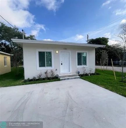 Image 1 - 1701 Nw 9th St, Fort Lauderdale, Florida, 33311 - House for sale
