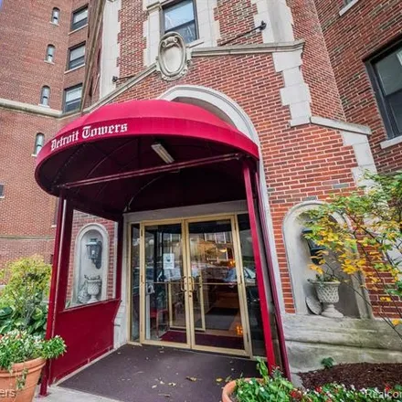 Buy this 3 bed condo on Detroit Towers in 8162 East Jefferson Avenue, Detroit