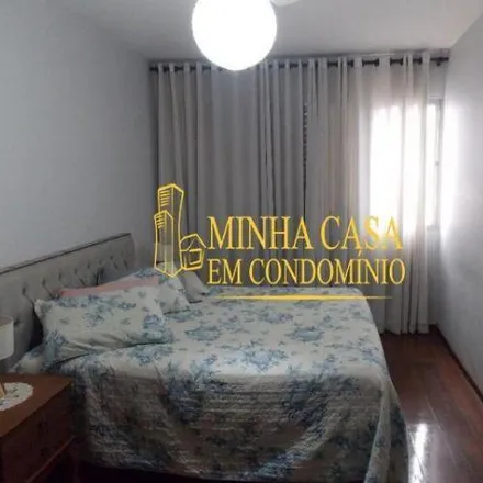 Buy this 3 bed apartment on Lojas Lívia in Rua Jorge Tibiriçá 2810, Centro