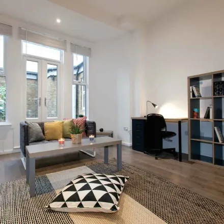 Image 3 - Green Lanes, London, N4 2QL, United Kingdom - Apartment for rent