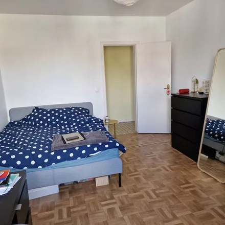 Rent this 4 bed apartment on Avenue Paul Hymans - Paul Hymanslaan 121 in 1200 Woluwe-Saint-Lambert - Sint-Lambrechts-Woluwe, Belgium