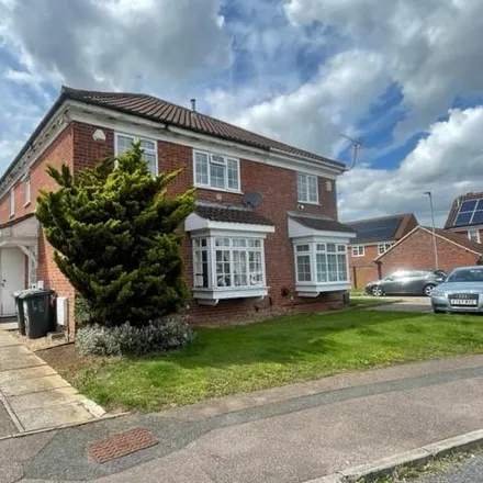 Rent this 2 bed house on unnamed road in Luton, LU3 3XS
