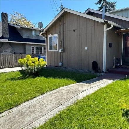 Buy this 2 bed house on 796 South 37th Street in Tacoma, WA 98418