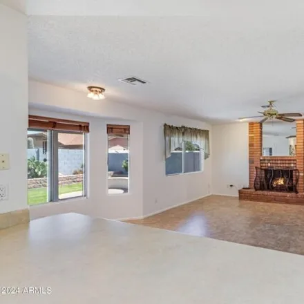 Image 7 - 7434 West Canterbury Drive, Peoria, AZ 85345, USA - House for sale