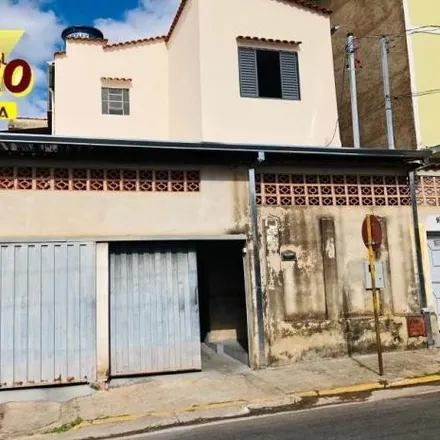 Buy this 4 bed house on Rua Renata Miranda Pereira in Santa Luzía, Itajubá - MG