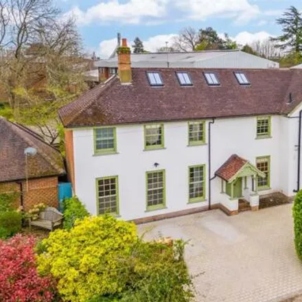 Buy this 5 bed house on Heath Lodge Veterinary Group in St Bernard's Road, St Albans