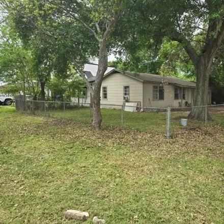 Buy this 2 bed house on 1007 Barbara Street in Tomball, TX 77375