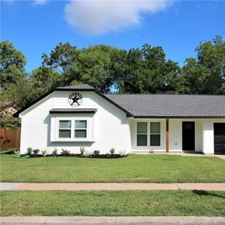Rent this 3 bed house on 2970 Hamm Road in Pearland, TX 77581