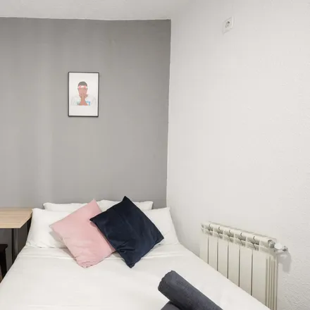 Rent this 11 bed room on Madrid in Calle de Cedaceros, 8