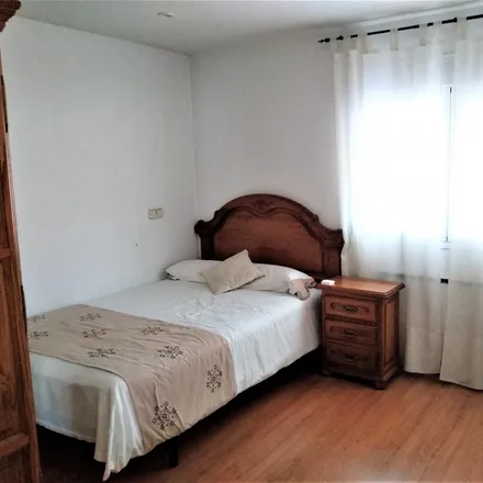 Rent this 6 bed room on Madrid in Eurocolegio Casvi Castillo de Villaviciosa, Avenida Valle