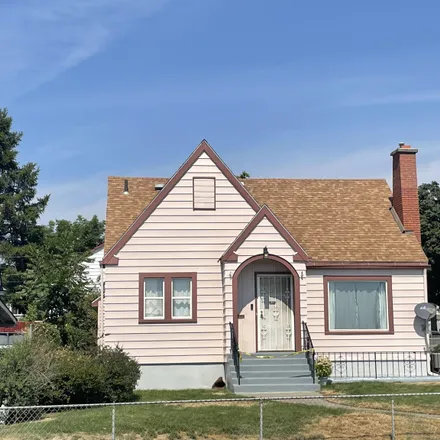 Buy this 3 bed house on 1898 East Illinois Avenue in Spokane, WA 99207